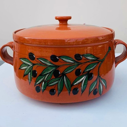 Clay Cooker with olive pattern.
